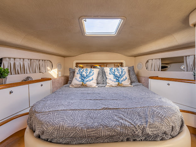 SEARAY 44´ - Sedan Flybridge - VALENTINA (15 pax)