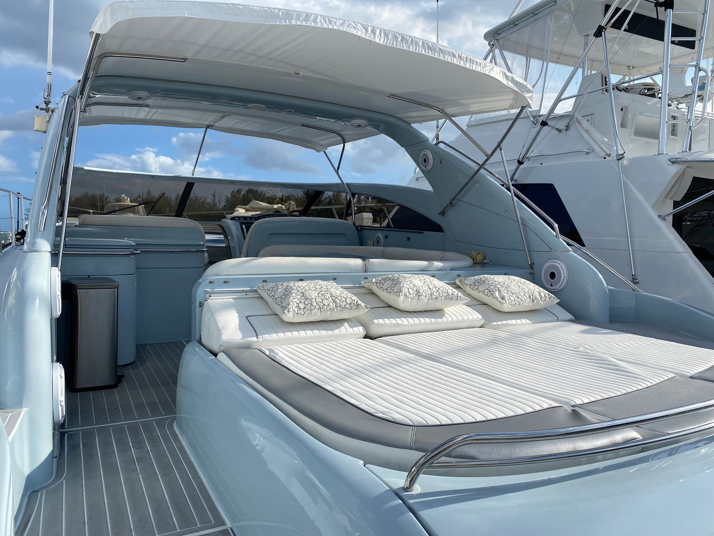 VIKING-V 50’ - (15-20 personas)