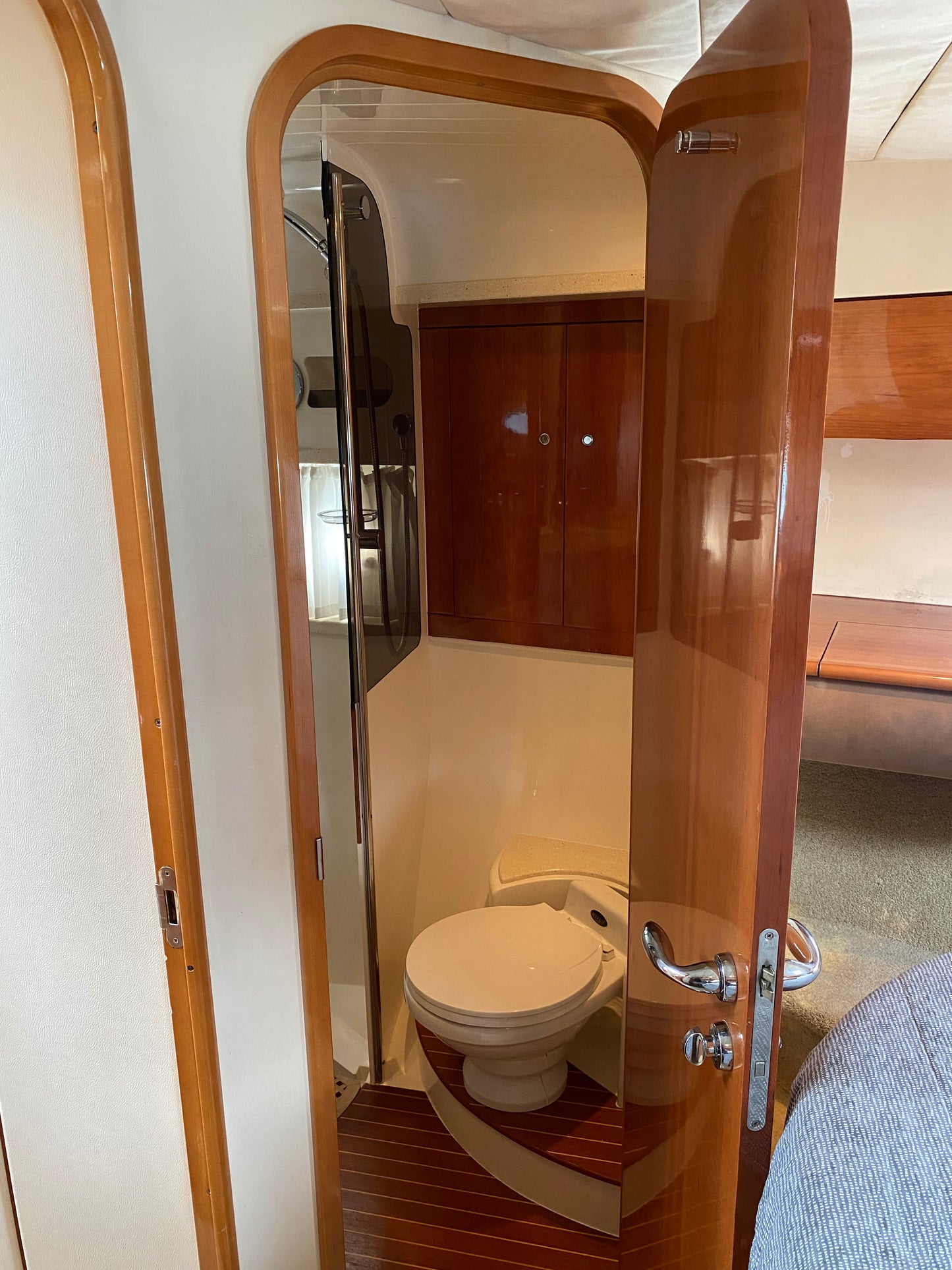 VIKING-V 50’ - (15-20 personas)