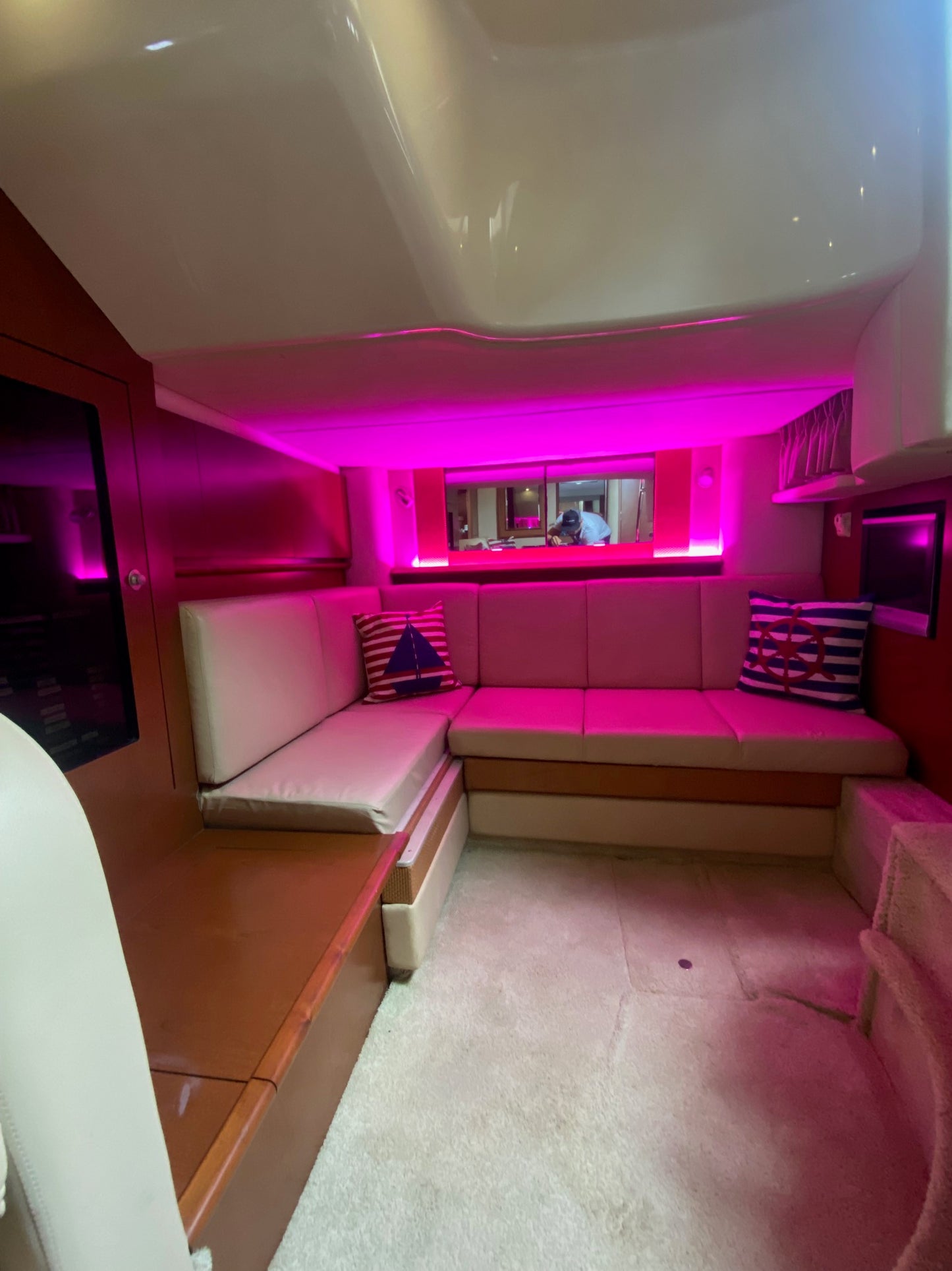 SUNDANCER 42' ON SALE