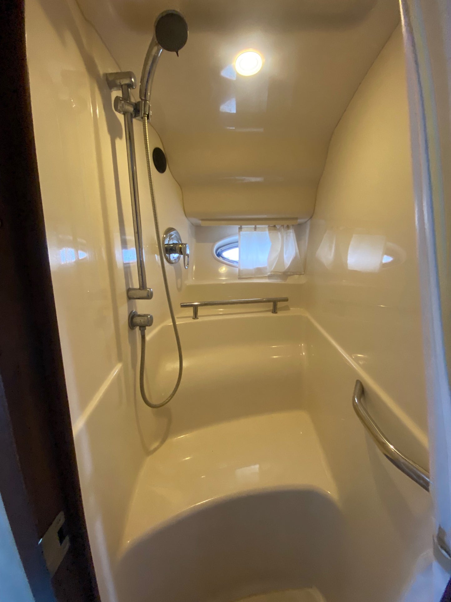 SUNDANCER 42' ON SALE
