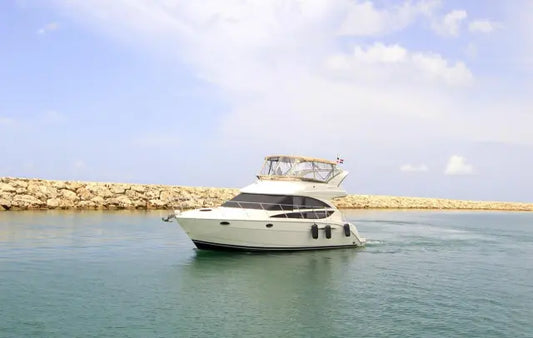 MERIDIAN 42 - (14 PAX)