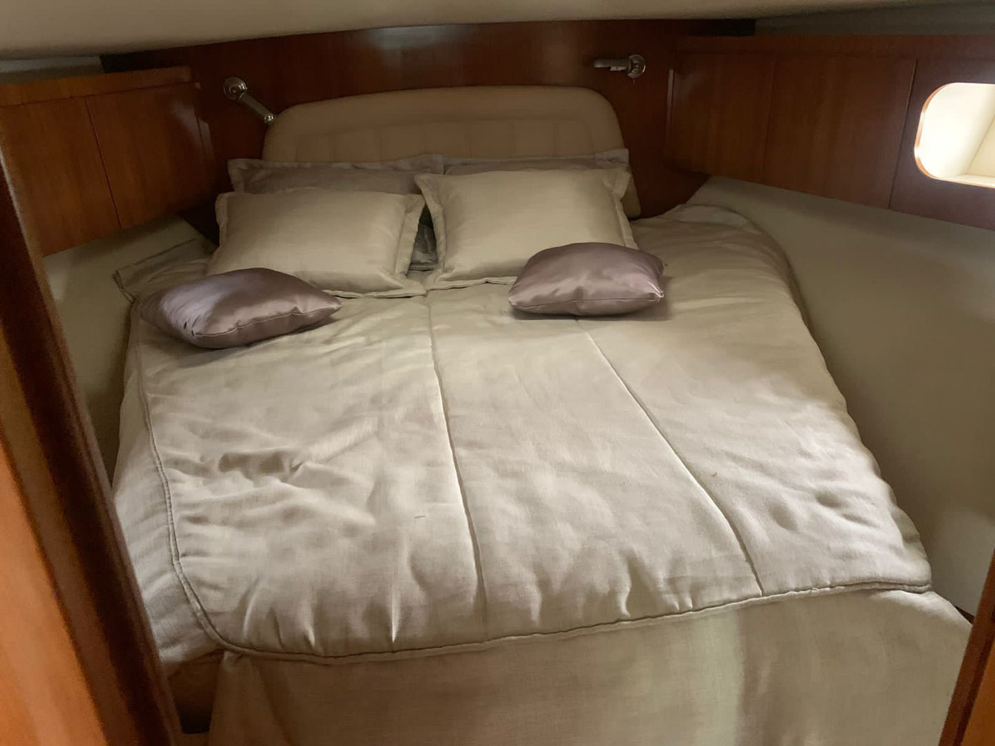 TIARA 52´ - SAJOMA (15 Pax)