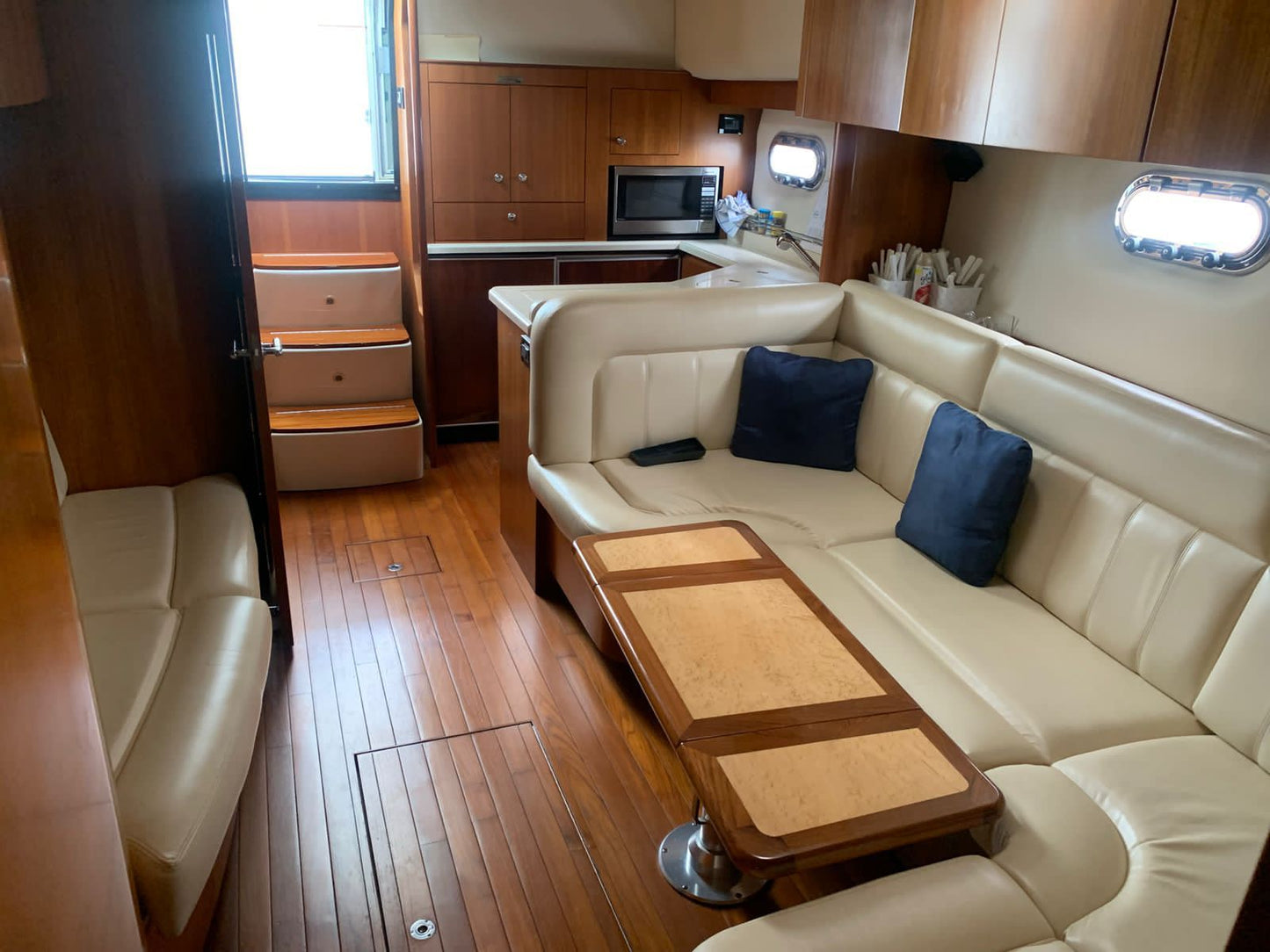 TIARA 52´ - SAJOMA (15 Pax)