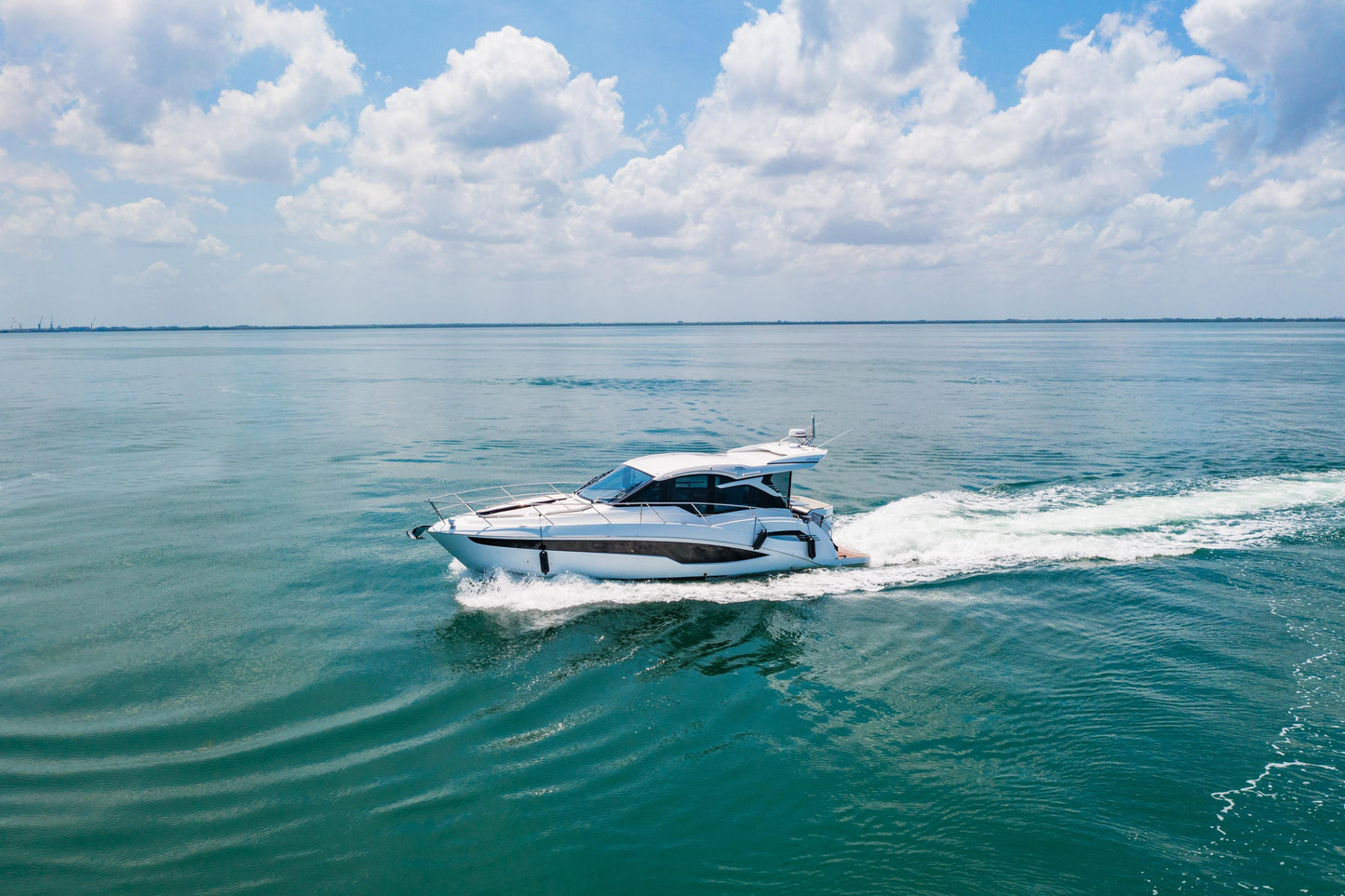 GALEON Hts 45 - Pineapple Express (13 pax)