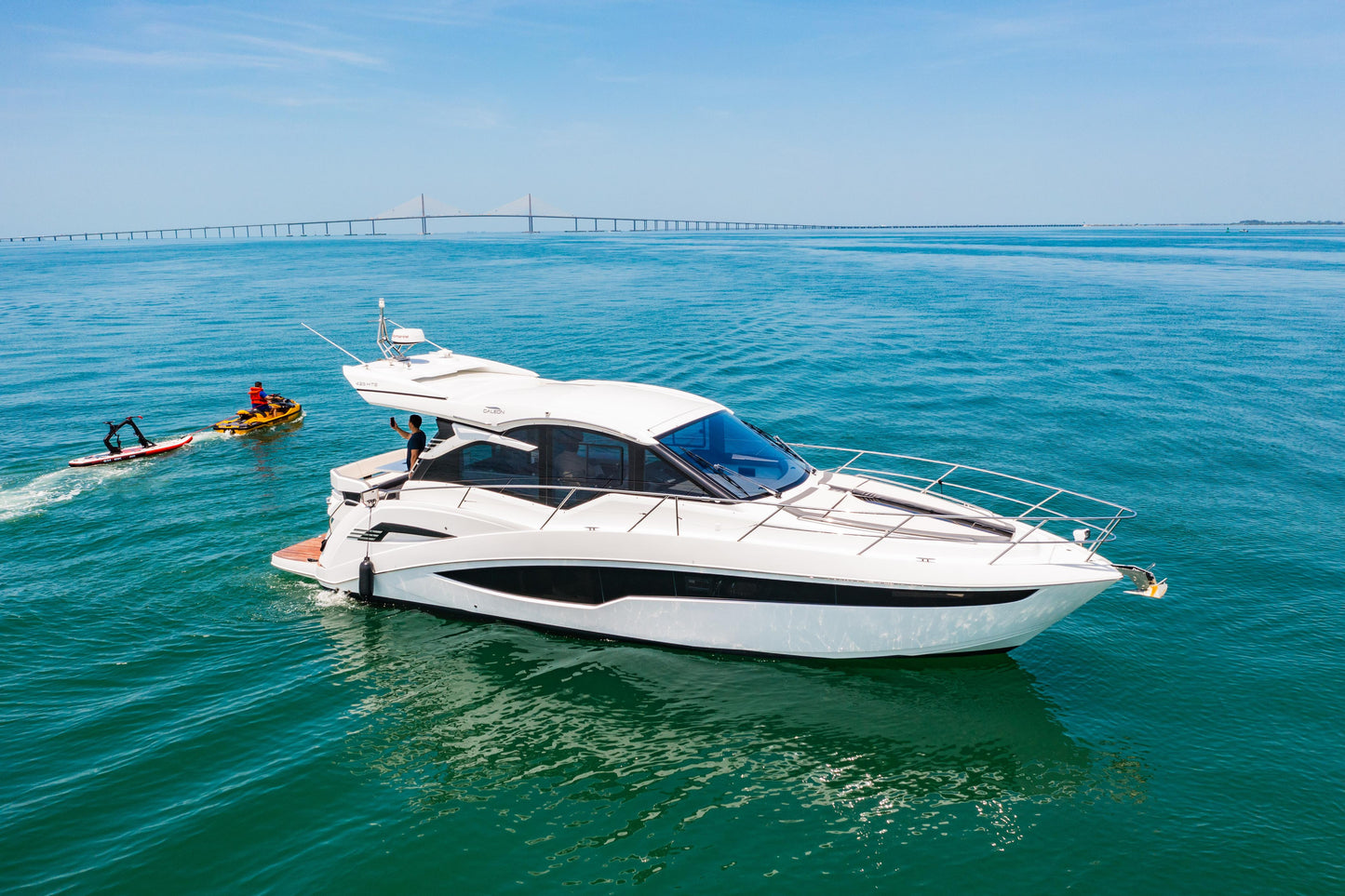 GALEON Hts 45 - Pineapple Express (13 pax)
