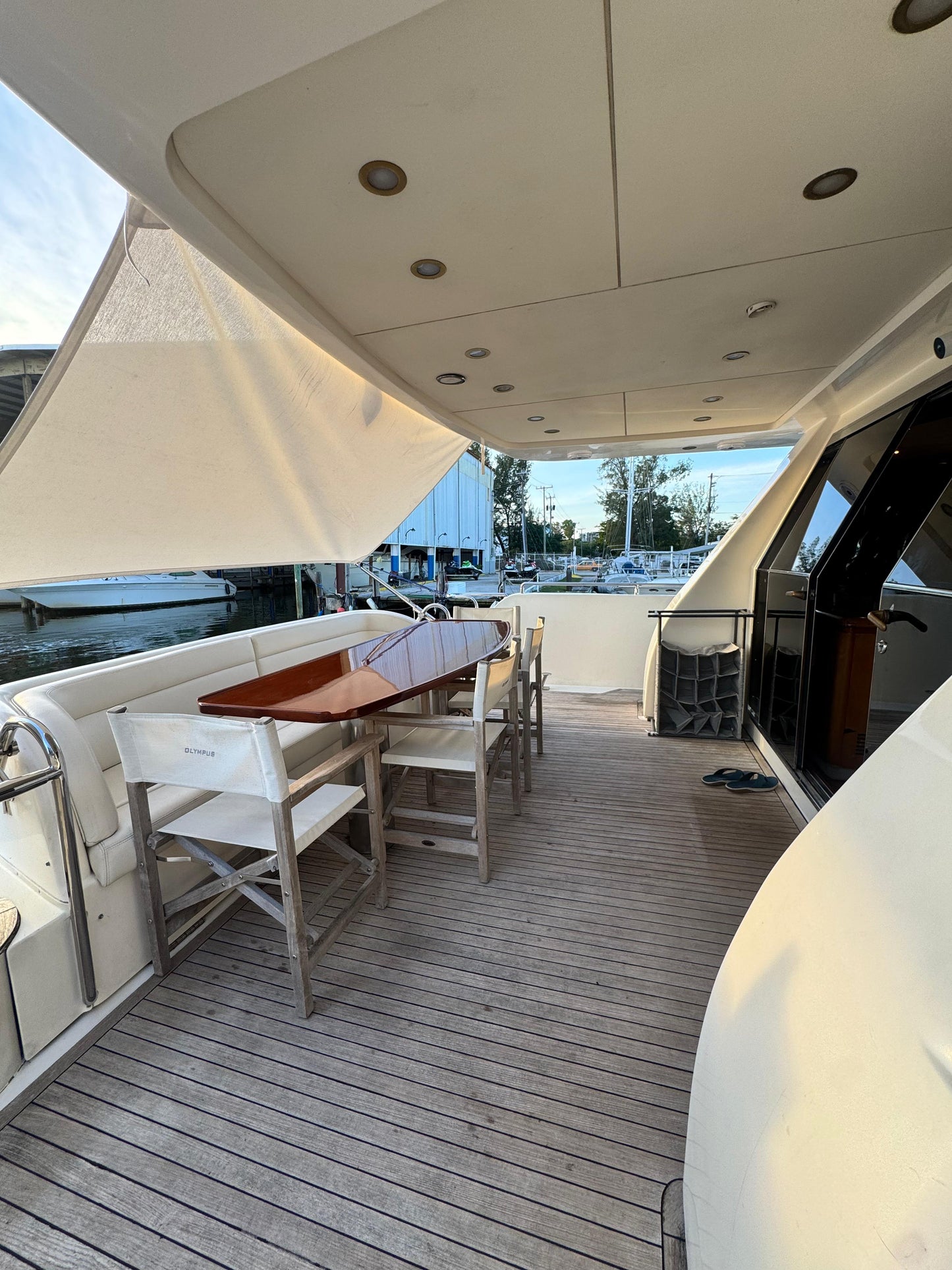 Azimut 70 - OLYMPUS (13 pax)