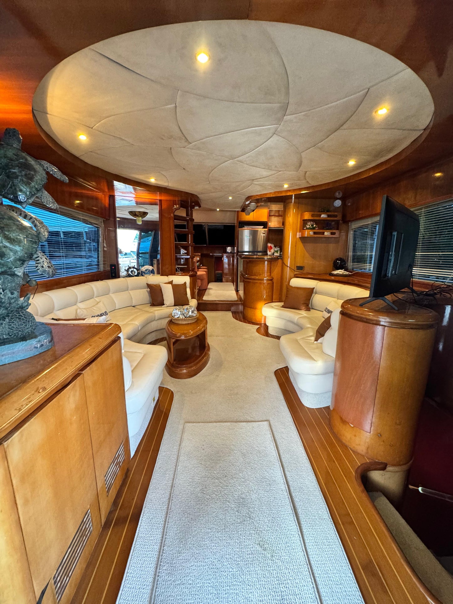 Azimut 70 - OLYMPUS (13 pax)