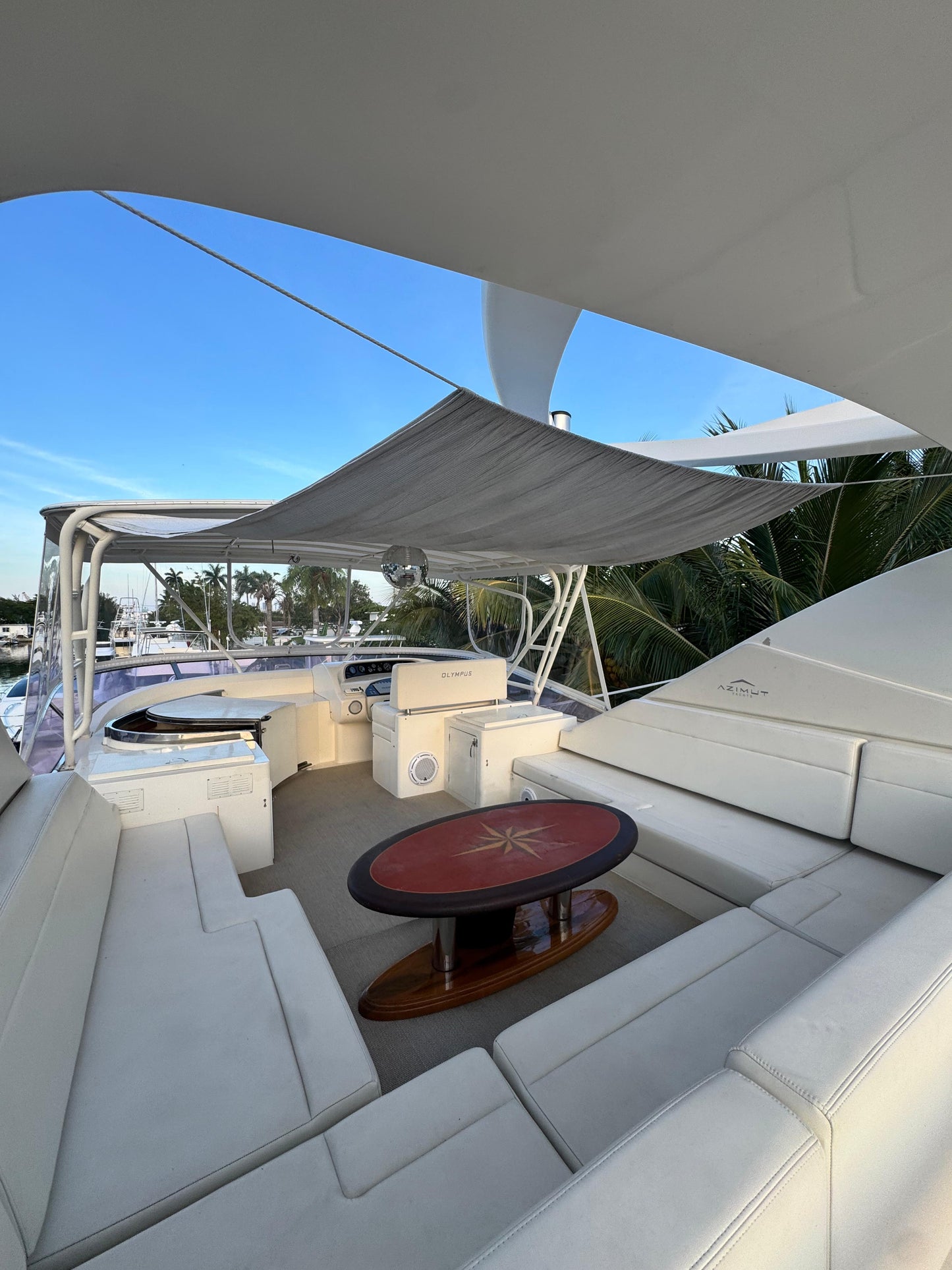 Azimut 70 - OLYMPUS (13 pax)