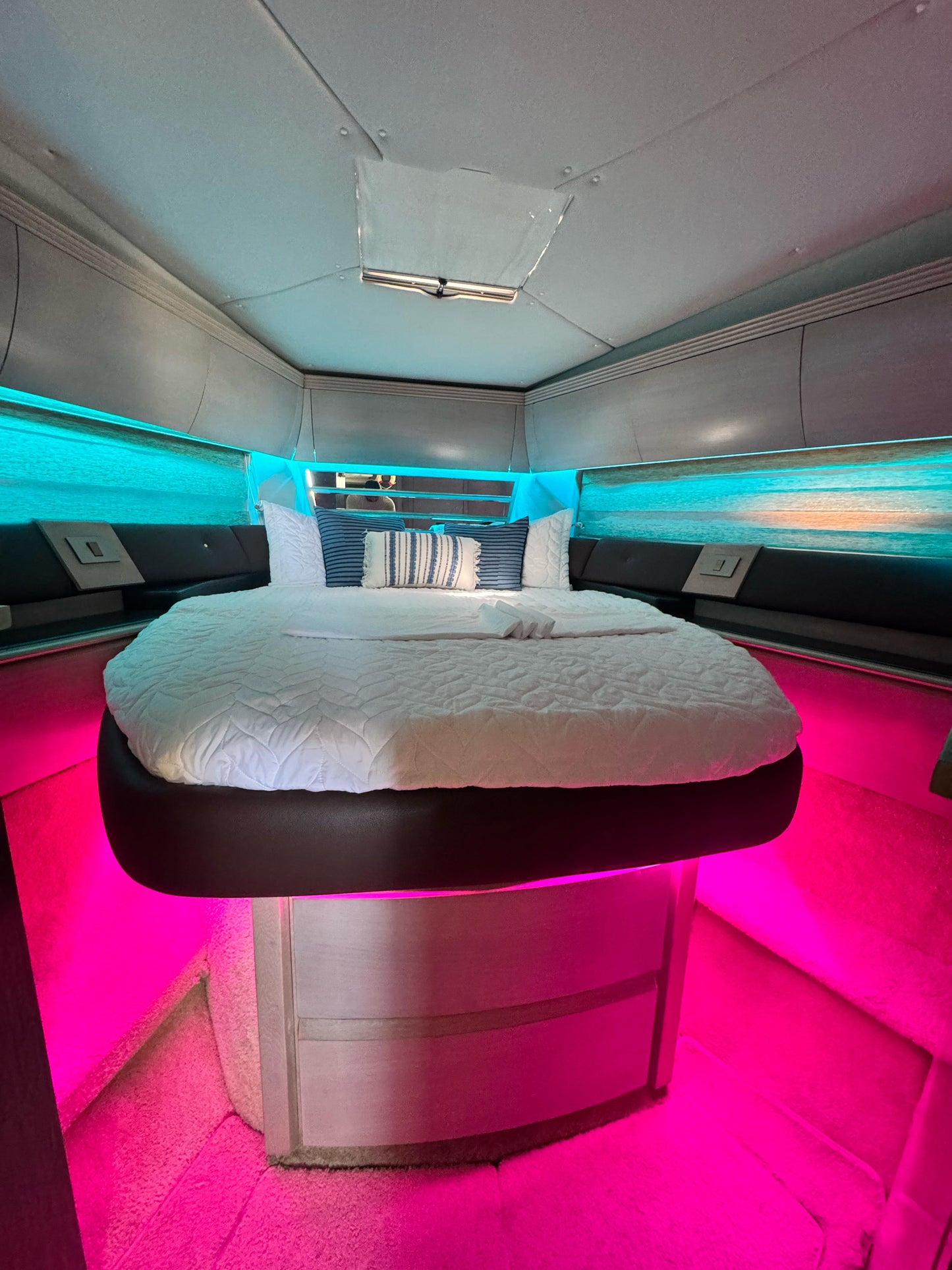 AZIMUT ATLANTIS 55 - PRETTY YOLY (13 pax)