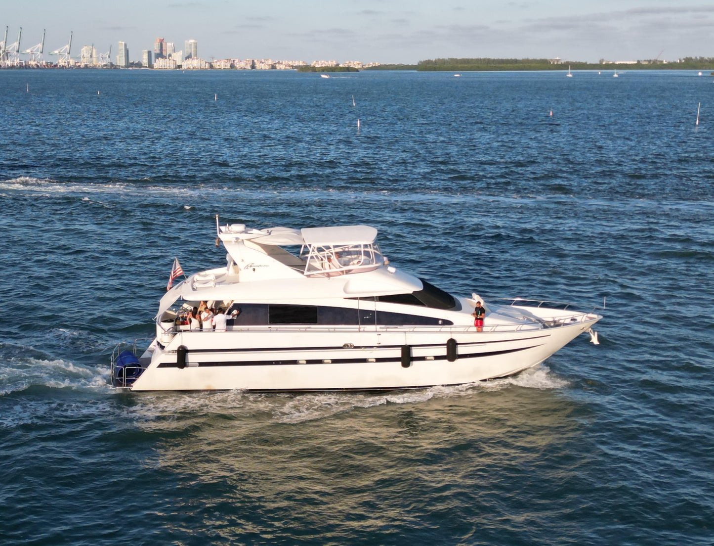 Azimut 70 - OLYMPUS (13 pax)