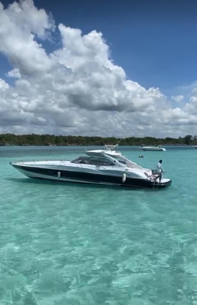 SUNSEEKER 50 – BLUE EYES / 10-12 People