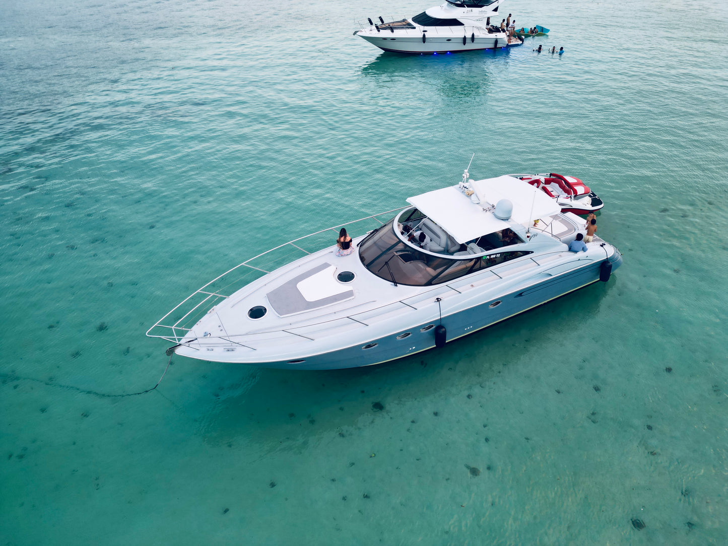 VIKING-V 50’ - (15-20 personas)