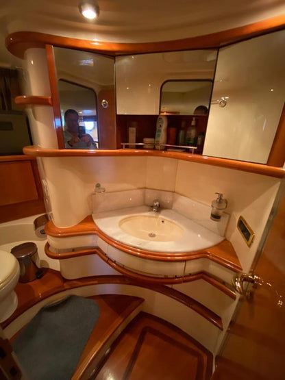 AZIMUT SEDAN FLYBRIDGE 55´ - ANCORAL