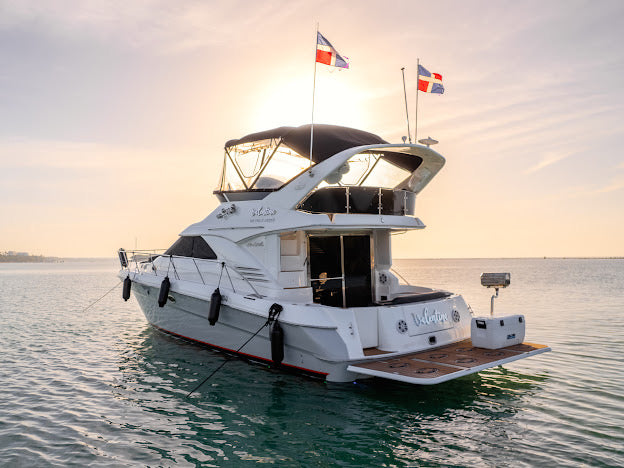 SEARAY 44´ - Flybridge Sedan - VALENTINA (15 pax)