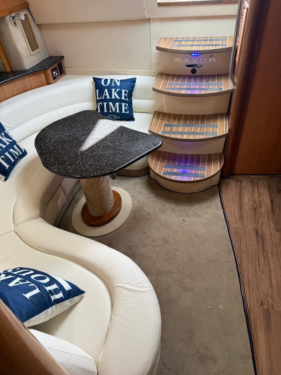 MARIA ISABEL 43 – (10-12 pax)