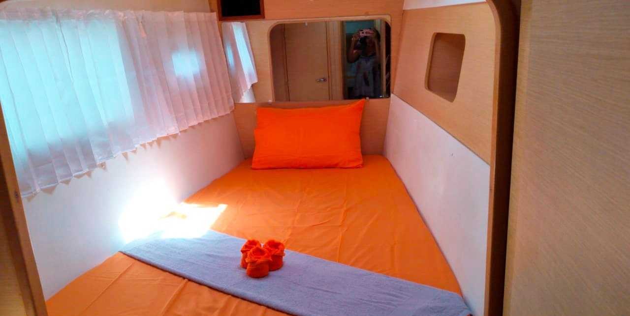 CATAMARAN 44´ - Happy Hours (20 pax)